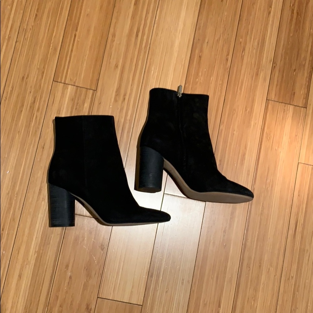 Sam Edelman suede ankle bootie - barely worn!